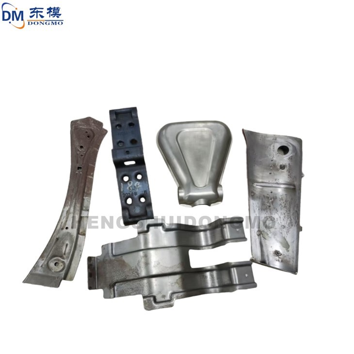 金属スタンピングおよび絞り金型工場、一体型絞り成形、カスタマイズ対応、物理工場。-