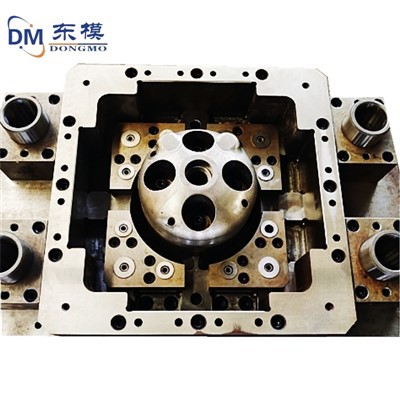 給湯器精密深絞り金型